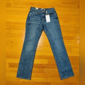 Levis 505 Mid Rise Straight Leg Jeans Size 4 medium NWT